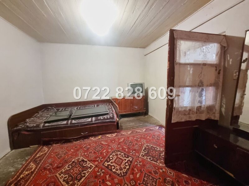Bucuresti- Magurele, Str. Caracal, casa singur curte 2 corpuri.