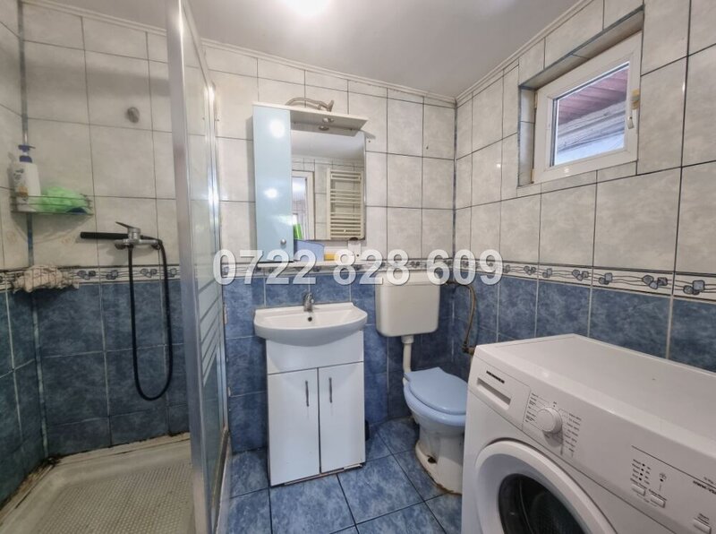 Bucuresti- Magurele, Str. Caracal, casa singur curte 2 corpuri.